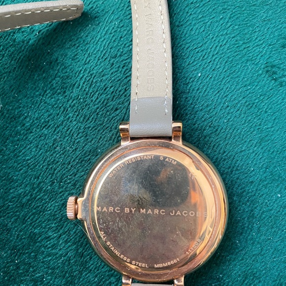 Marc Jacobs Wrap Watch - Picture 4 of 4